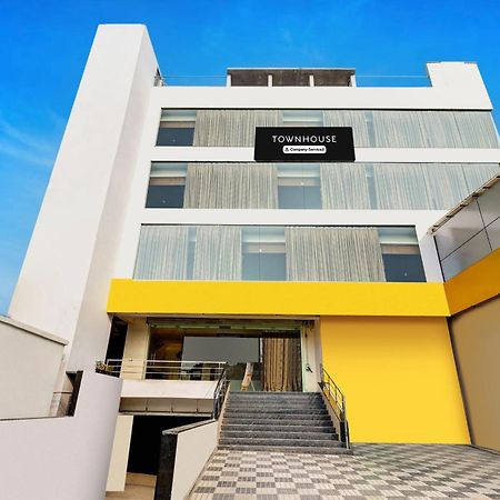 Townhouse Pendurthi Visakhapatnam Hotel Sabbavaram ภายนอก รูปภาพ